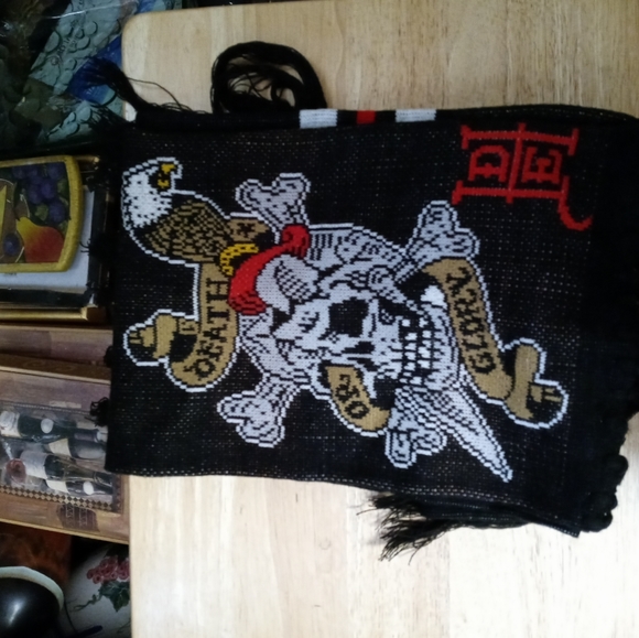 Ed Hardy by Christina Audigier black,Red 🧥🧤NeSkull scarf🌉Unisex,Rn#121256👔🛍 - Picture 9 of 11
